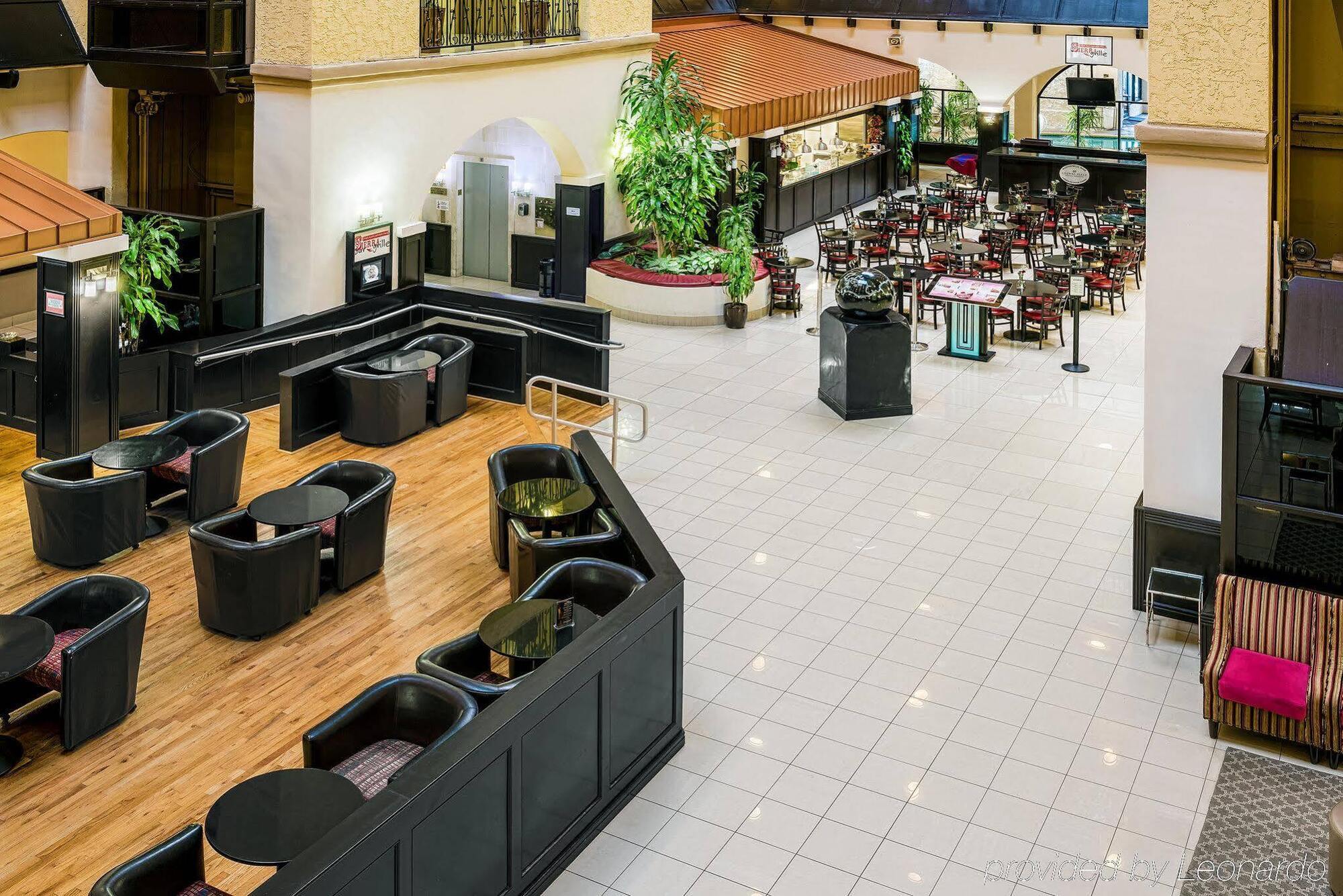 Crowne Plaza Suites Houston - Near Sugar Land Екстериор снимка